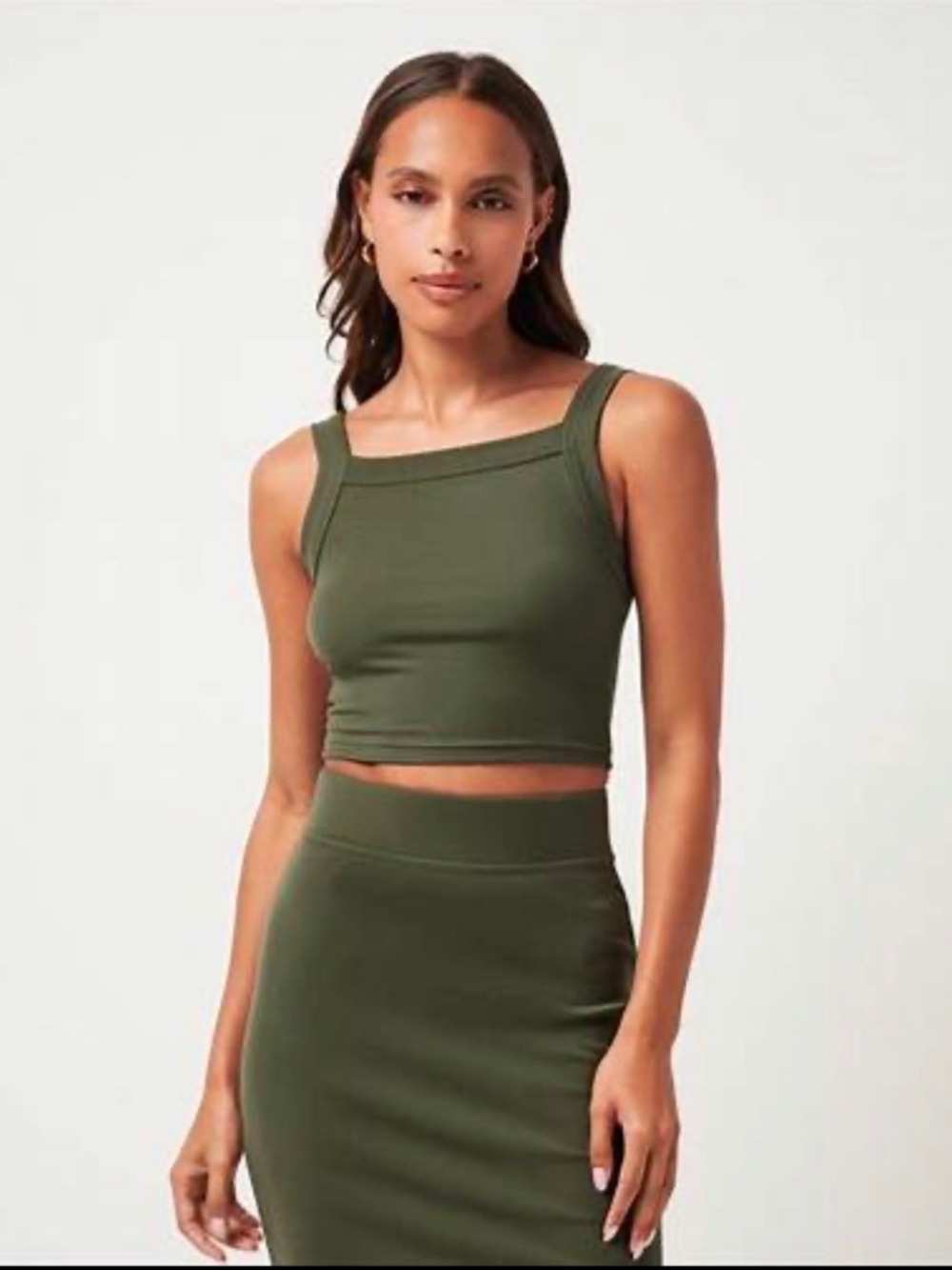 NWT Women’s Travis Matthew cropped tank and skirt set